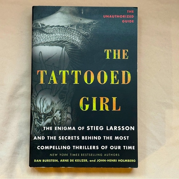The Tattooed Girl by Multiple Authors | Literary Criticism | Paperback Book - Picture 1 of 7